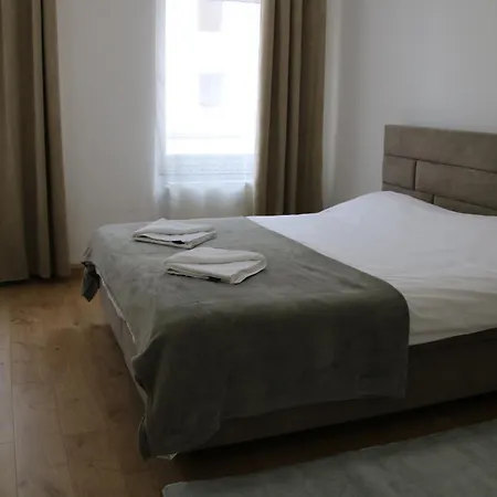 Media-Apartment Colonia Esterno foto